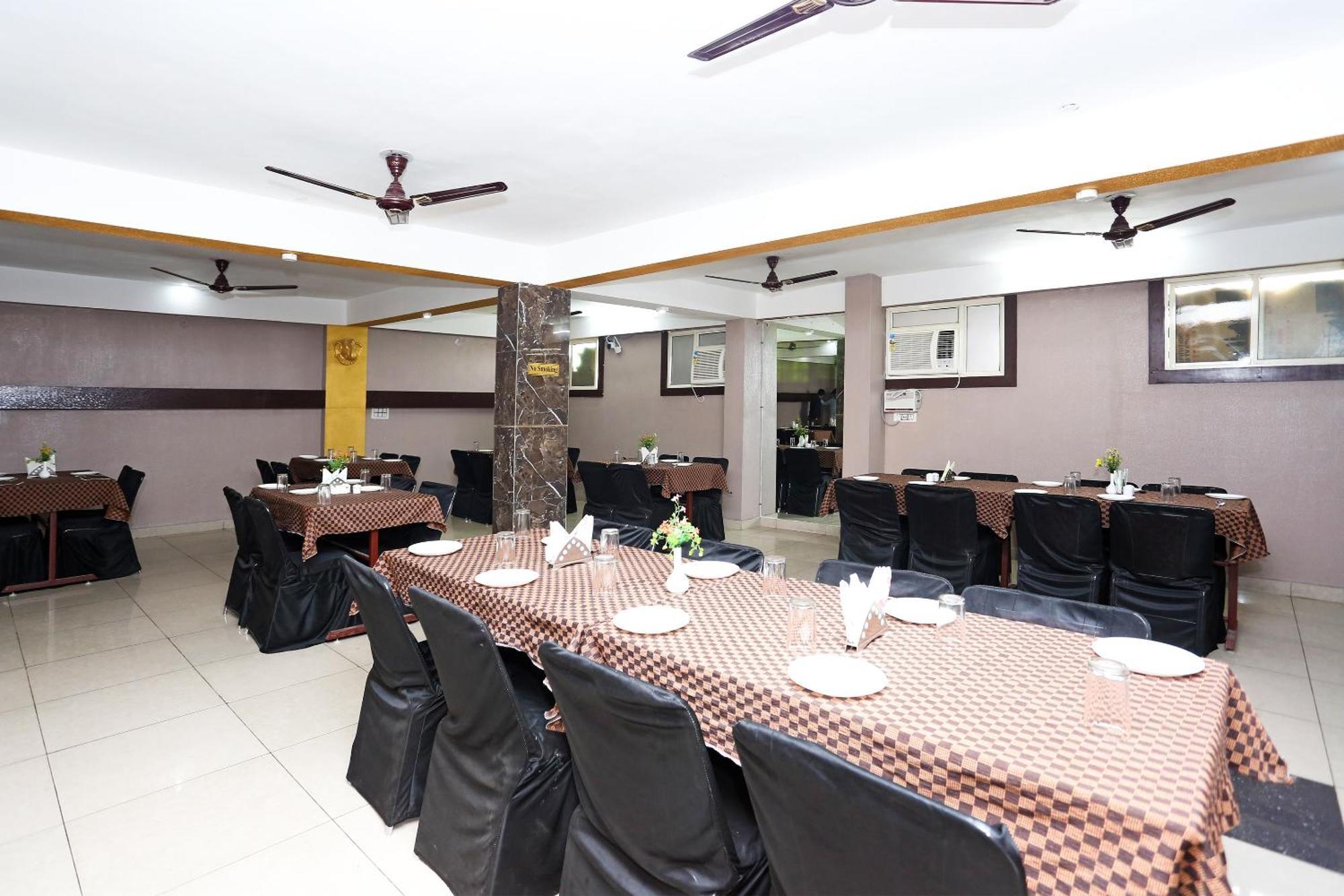 Hotel O Vaishnavi Kota Kültér fotó